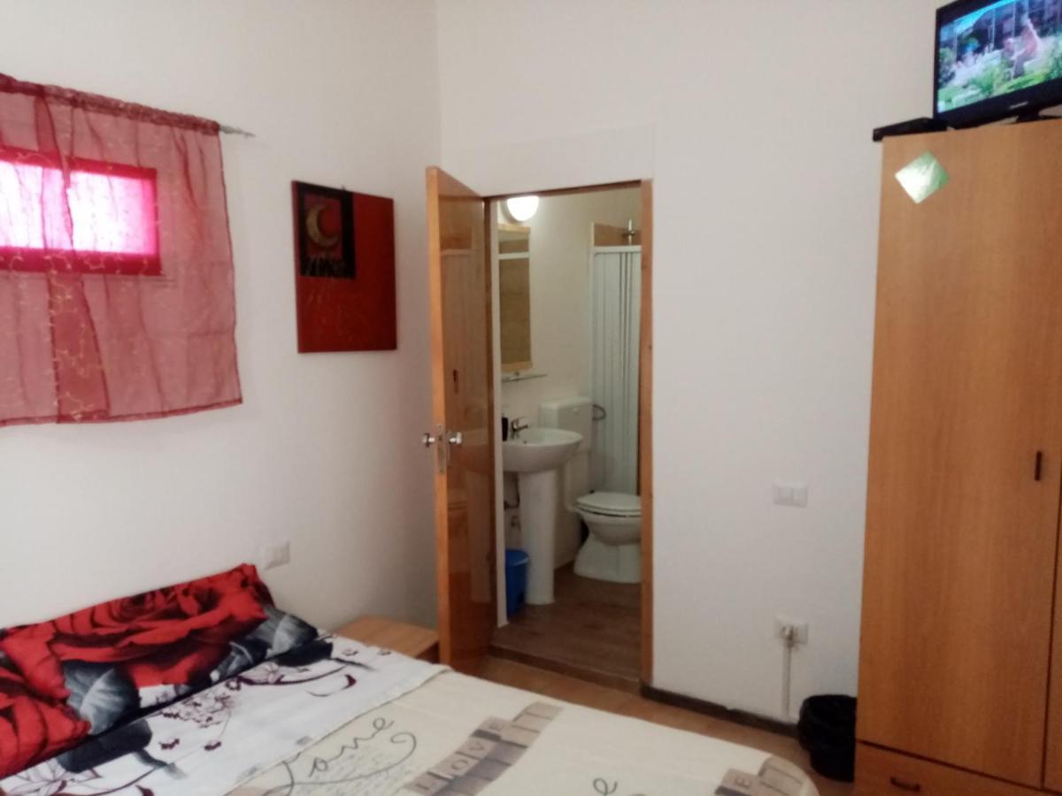פראביטה Guest House מראה חיצוני תמונה